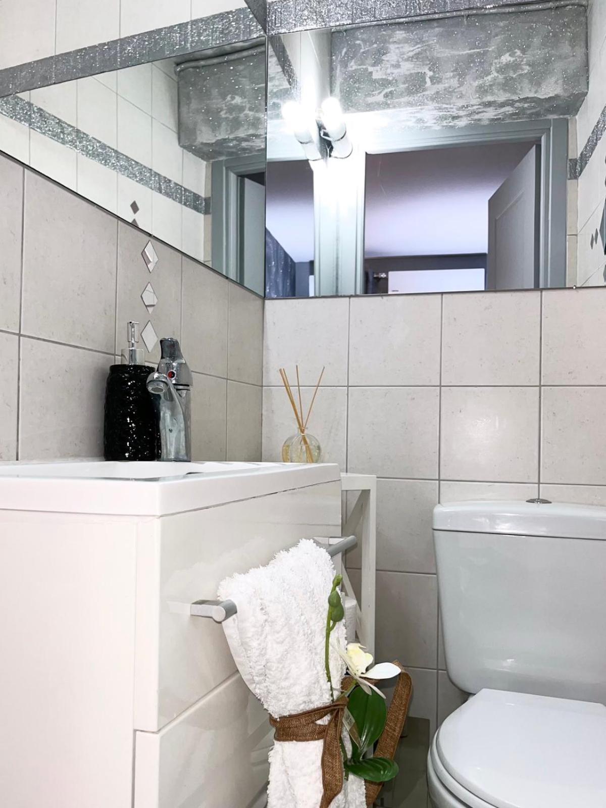 Diamond City Lux Apartment Аргостолион Екстериор снимка