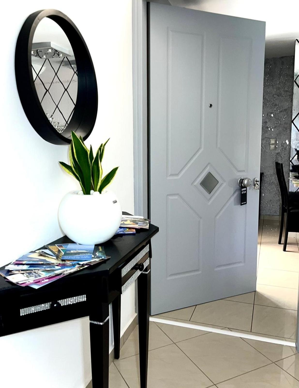 Diamond City Lux Apartment Аргостолион Екстериор снимка