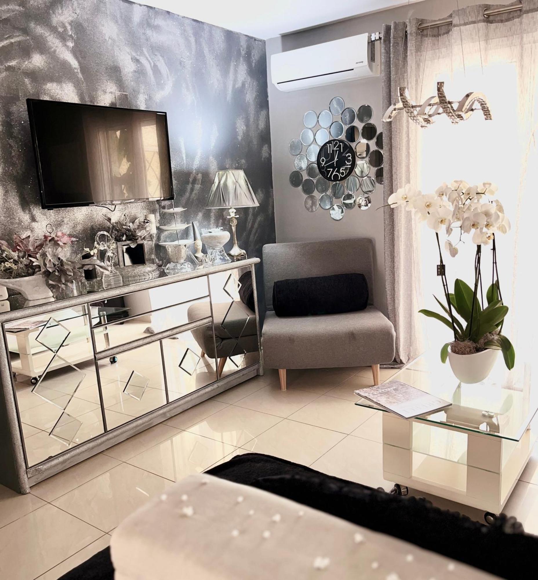 Diamond City Lux Apartment Аргостолион Екстериор снимка